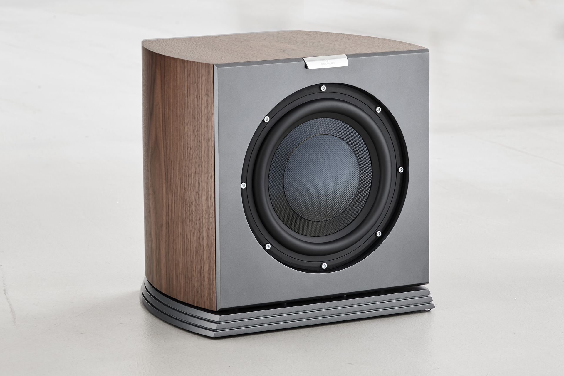 audiovector r series subwoofer